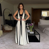 Maxi-Puff-Kleid mit V-Ausschnitt und Ärmeln