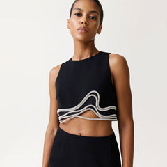 Débardeur court asymétrique à découpes et bordures en cristal sans manches à col rond