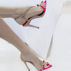 Sandales à bride arrière à bout pointu et lanières asymétriques - Multicolore