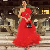 Robe longue évasée à une épaule en tulle avec appliques florales 3D exagérées