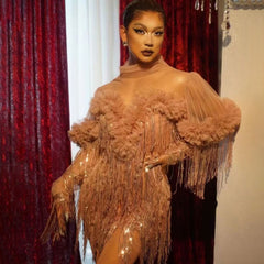 Robe de soirée mini flatteuse à volants et à franges en sequins, col haut, manches longues, maille