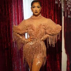 Robe de soirée mini flatteuse à volants et à franges en sequins, col haut, manches longues, maille
