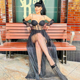 Robe de soirée longue ajustée et évasée en tulle doré à col en cœur