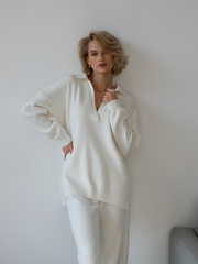 V-neck solid color knit set