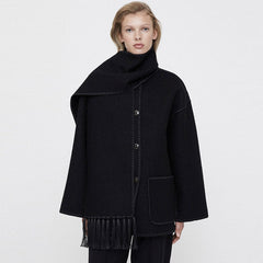 Einreihiger Mantel im nordischen Stil mit Häkelkante und Tasche aus Wollmischung mit Fransenbesatz und Schal