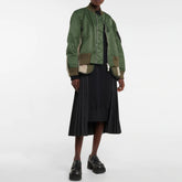 Übergroße Bomberjacke mit mehrlagigem Kunstwoll-Einsatz und Kordelzug und Reißverschluss - Armeegrün