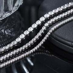 Bracelet de tennis en argent sterling poli avec zircone cubique sertie de griffes étincelantes