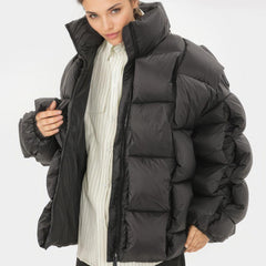 Schwarze Pufferjacke