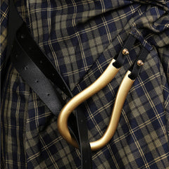 Chemise à carreaux longue à col boutonné et ceinture à épaules tombantes de style victorien