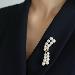 Broche en forme de branche de perle d'eau douce lustrée plaquée or 18 carats VICTORIAN FANTASIA