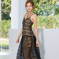 Robe longue vintage en dentelle sans manches avec col licou et demi-bouton à taille basse