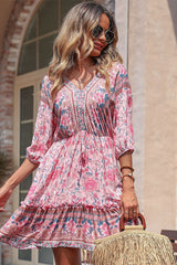 Robe bohème à col en V et bordures à volants