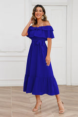 Robe longue à épaules dénudées et volants