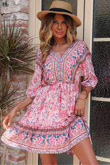 Robe bohème à col en V et bordures à volants