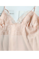 Sexy Nachthemd in reiner Farbe