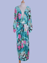 Robe de plage longue kimono à imprimé floral de couleur verte en rayonne