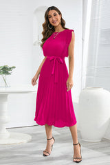 Midikleid mit plissiertem Saum und Gürtel