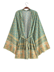 Veste kimono courte. Peignoir kimono court. Kimono imprimé bohème