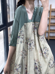 A-Linien-Kleid mit V-Ausschnitt und Retro-Druck