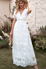 Robe longue en dentelle fleurie Emma Boho