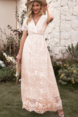 Robe longue en dentelle fleurie Emma Boho