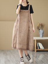 Pause The Moment – Latzkleid aus Denim mit Rundhalsausschnitt