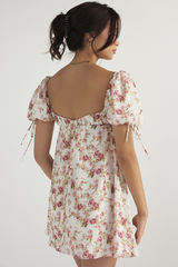 Minikleid aus Georgette mit Prinzessinnen-Print