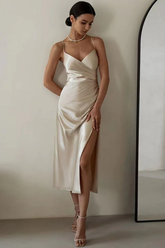 Camisole-Midikleid mit gerüschtem Besatz und hohem Schlitz