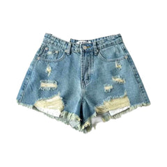 Short en jean vieilli tendance années 2000