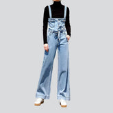 Stylischer Damen-Jeans-Jumpsuit mit weitem Bein