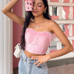 Haut corset court sans bretelles à coutures en fausses plumes à couper le souffle - Rose