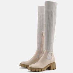 Kniehohe Sockenstiefel aus Strick mit Kontrastbesatz, Profilsohle, dickem Absatz und Blockabsatz - Aprikose