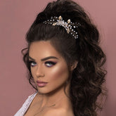 Haarkamm mit geprägtem Blattzweigbesatz, Kunstperlen und Kristallverzierung - Gold