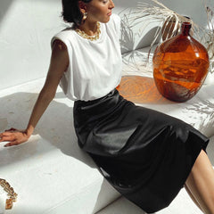 Midirock Aus Glänzendem Satin Mit Seitlichem Reißverschluss Und Fischschwanz Und Hoher Taille