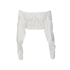 Schulterfreies Crop Top mit glänzendem Twist-Detail und langen Ärmeln - Weiß