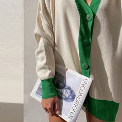 Oversize-Cardigan in Rippstrick mit Knopfleiste und langen Ärmeln in Kontrastfarbe - Beige