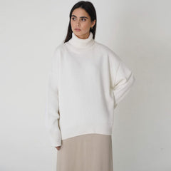 Oversize-Rollkragenpullover mit Rippenmuster und hohen, niedrigen Ärmeln - Weiß