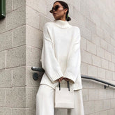 Oversize-Pullover mit Rippenmuster, Stehkragen und überschnittenen Schultern, Langarm - Weiß