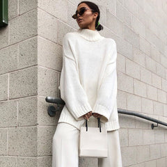 Oversize-Pullover mit Rippenmuster, Stehkragen und überschnittenen Schultern, Langarm - Weiß