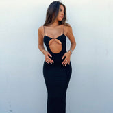 Robe mi-longue moulante dos nu à bretelles et découpes sensuelles - Noir
