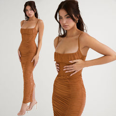 Robe longue froncée marron AKARI avec BRETELLES