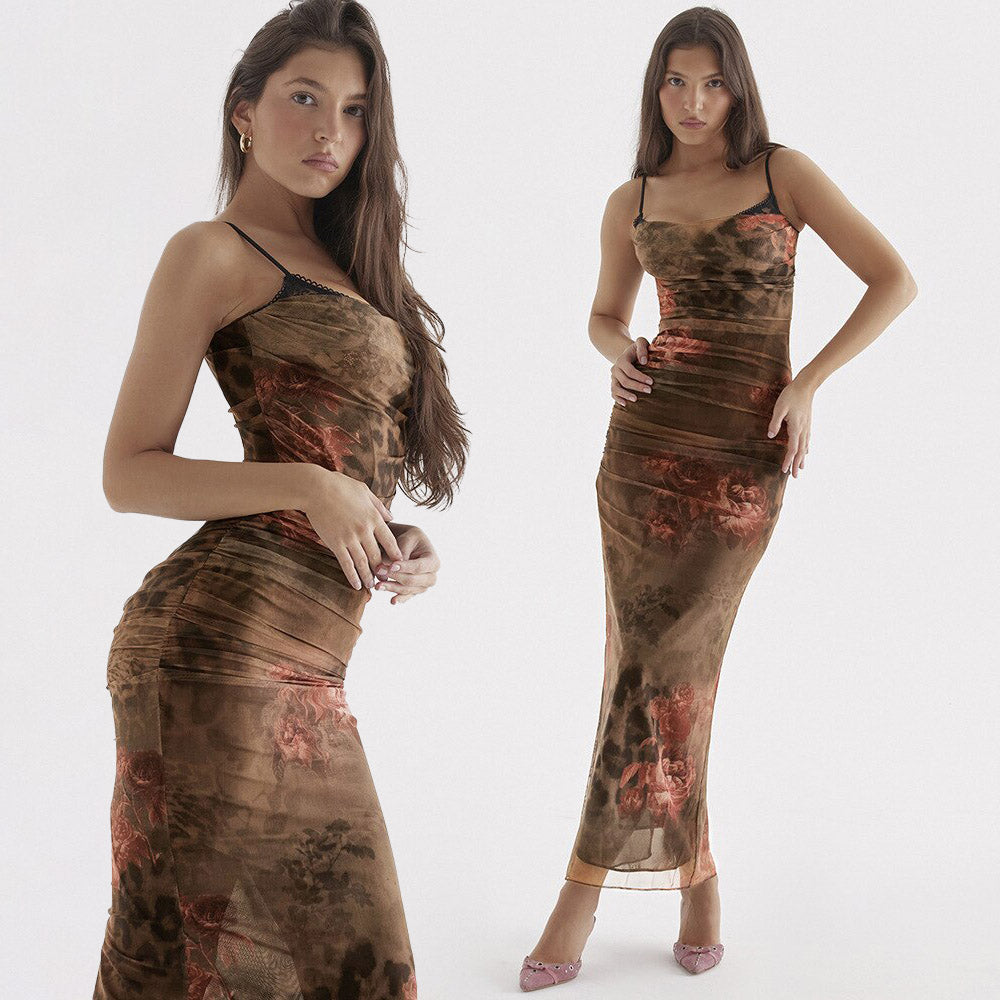 Robe longue moulante imprimée marron AKIRA avec BRETELLES