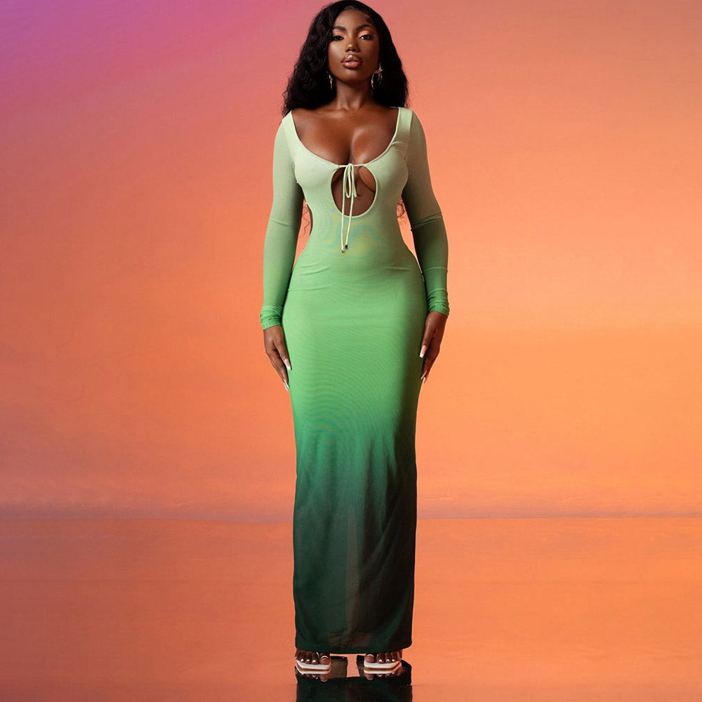 YAYOU figurbetontes Maxikleid mit Farbverlauf