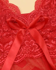 Ensemble babydoll en dentelle au crochet et imprimé en forme de cœur rouge