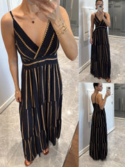 A Printed V-Neck Pleated Large Hem Dress
