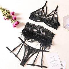 Schwarzes Bralette-Set aus Wimpernspitze mit Strumpfgürtel