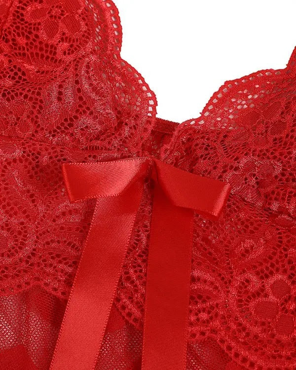 Ensemble babydoll en dentelle au crochet et imprimé en forme de cœur rouge