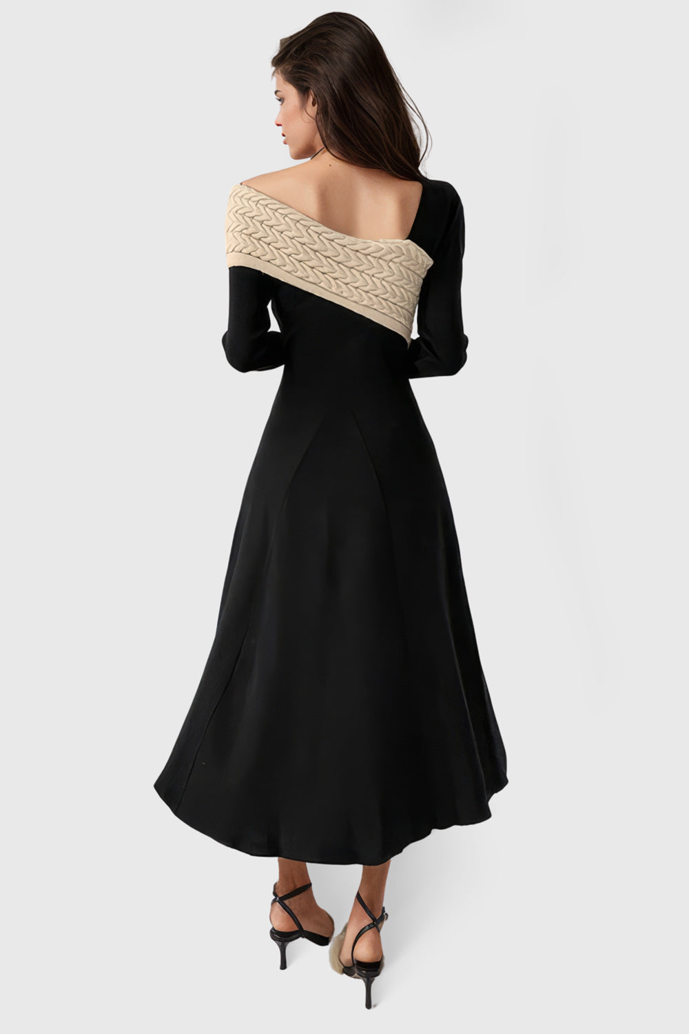 Midikleid mit Strickdetail - Schwarz