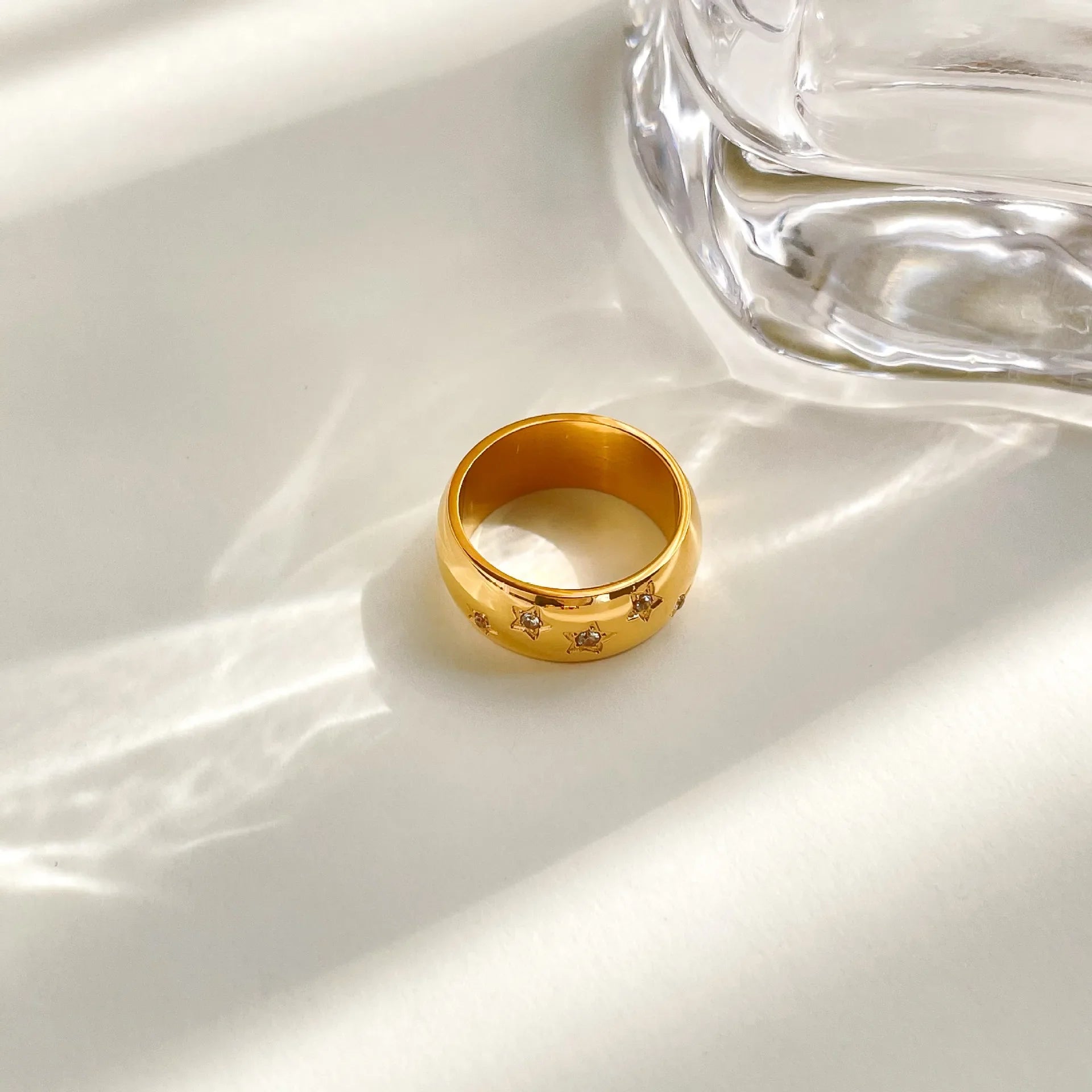 Petite Pearls Rings