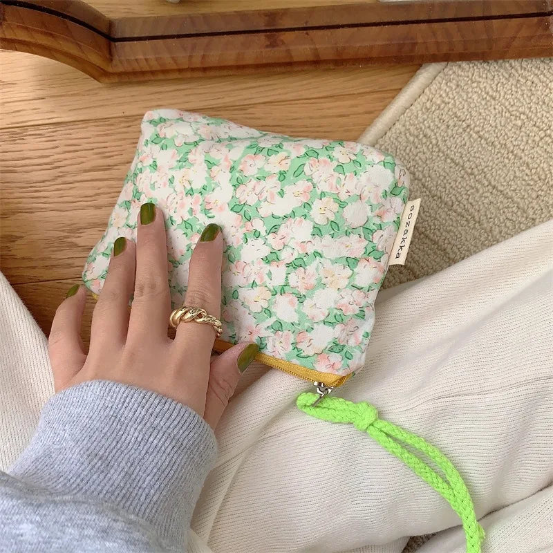 Cute Flower Make up Bag